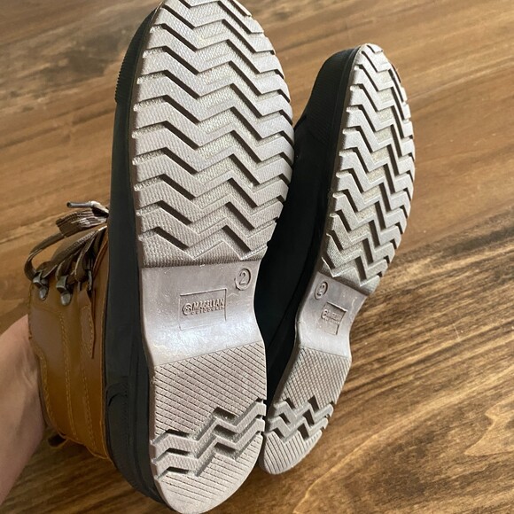 Magellan Outdoors Lace-Up Duck Boots Youth 2 - Picture 6 of 14